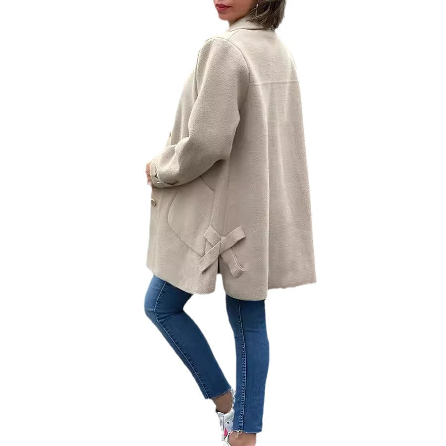 LENA | Klasyczny płaszcz oversize z detalami w postaci kokard